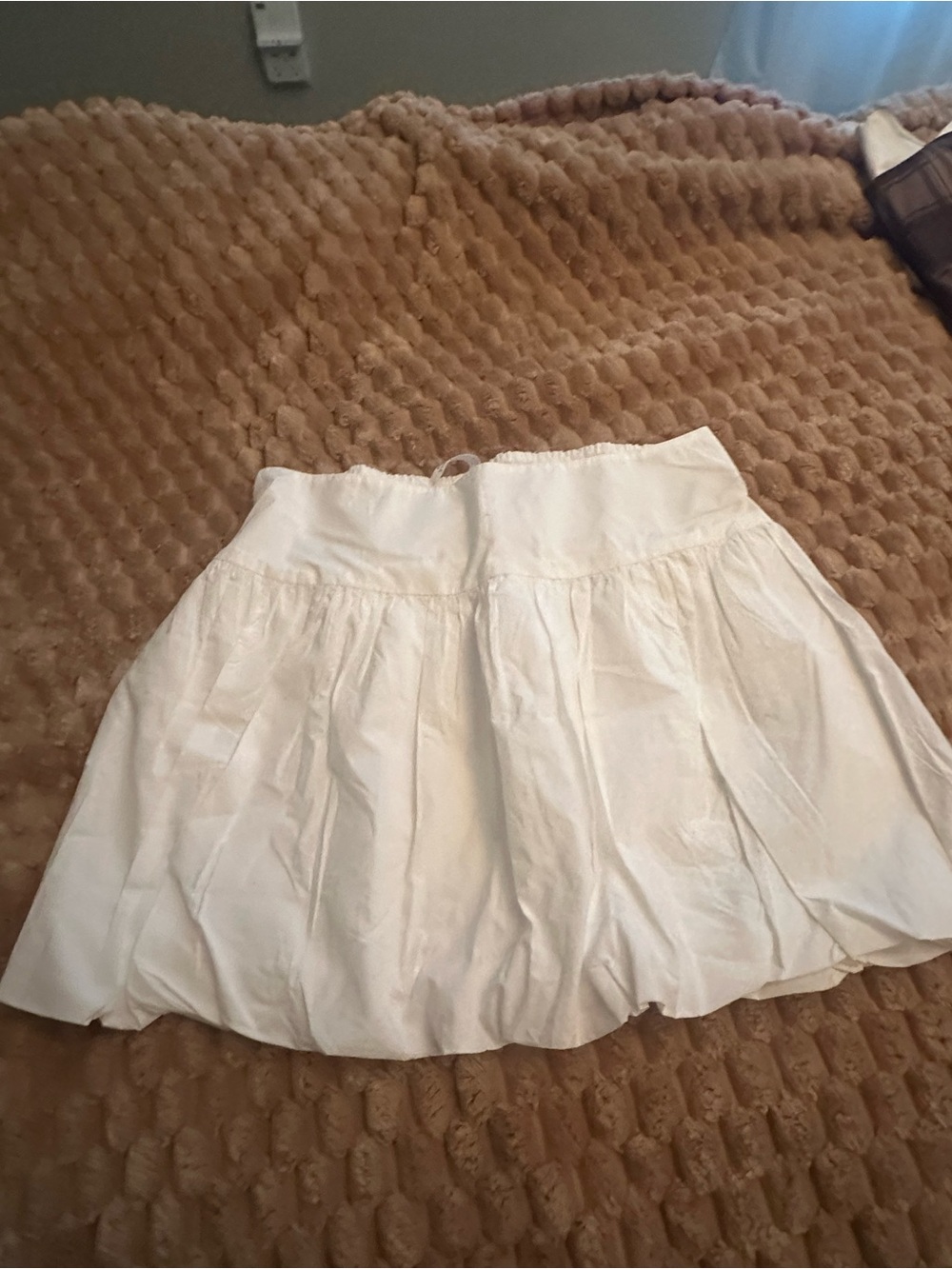 American Eagle Outfitters White Bubble Hem Skater Skirt